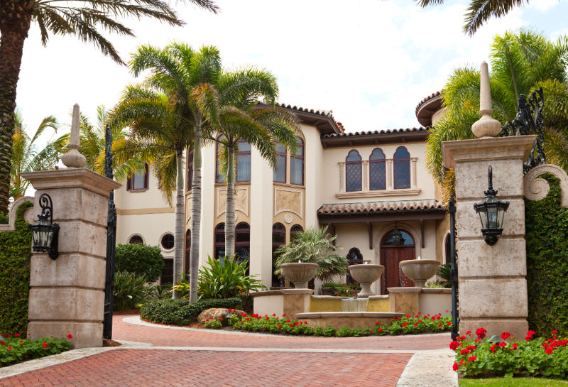 facade of a luxury home for sale in Downtown, LA